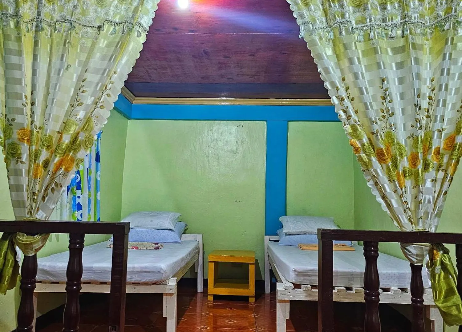 Guest house Bohol Sea Breeze Cottages And Resort Tawala