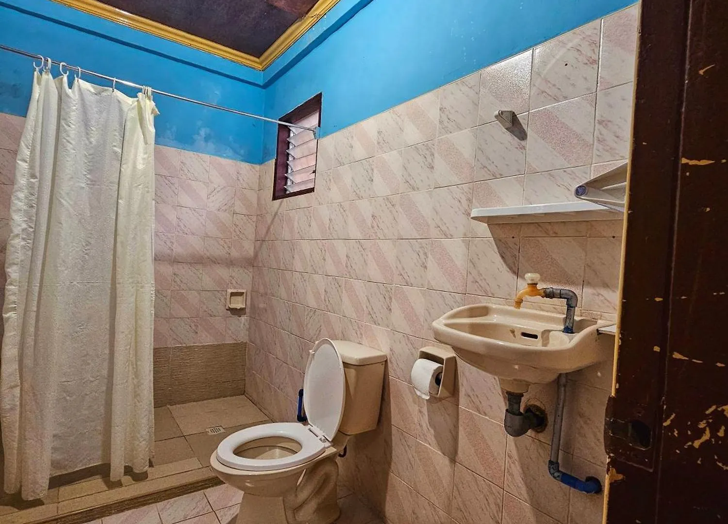 Bohol Sea Breeze Cottages And Resort Tawala  Guest house