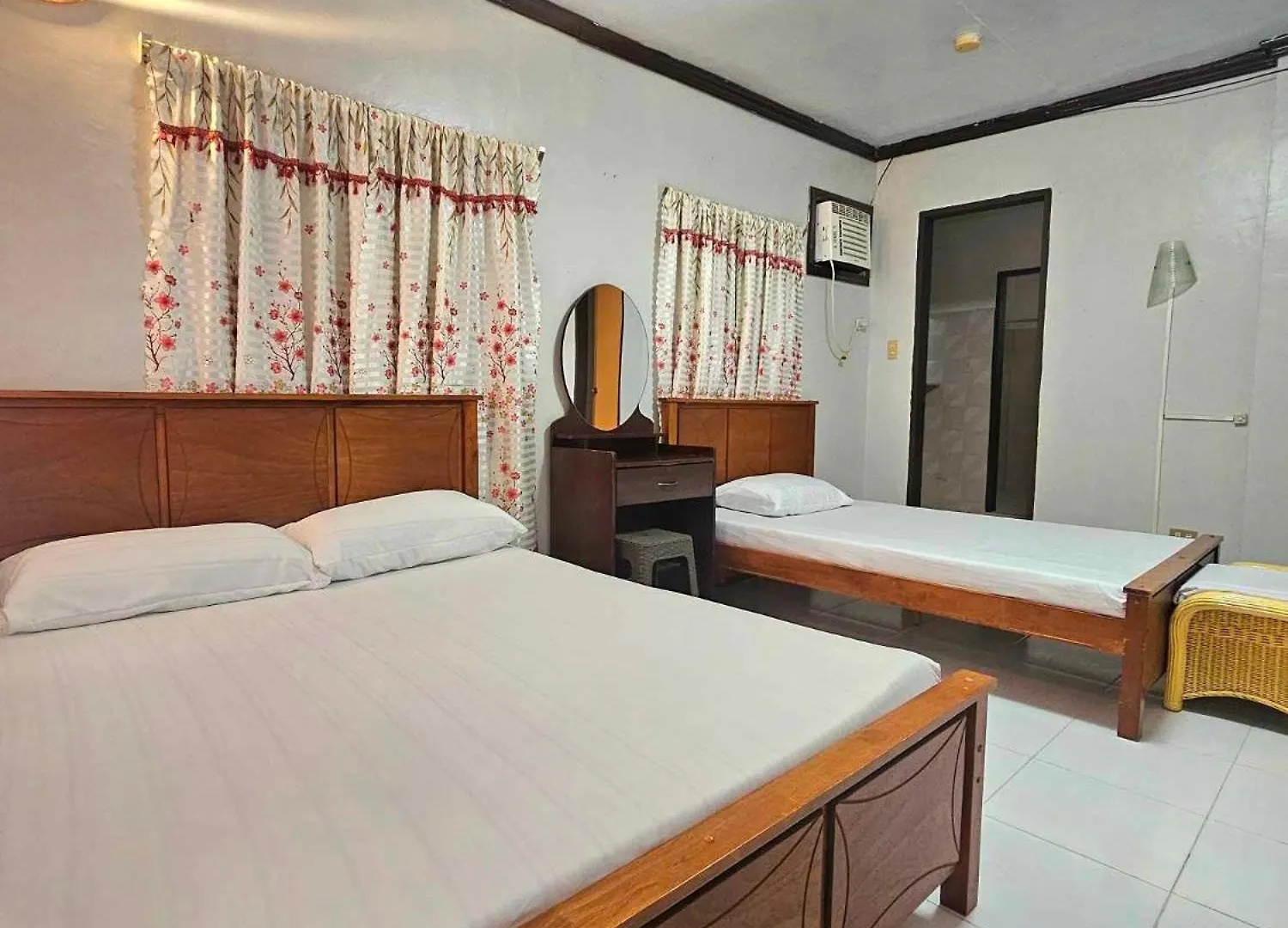 Bohol Sea Breeze Cottages And Resort Tawala  2*, Tawala (Panglao)